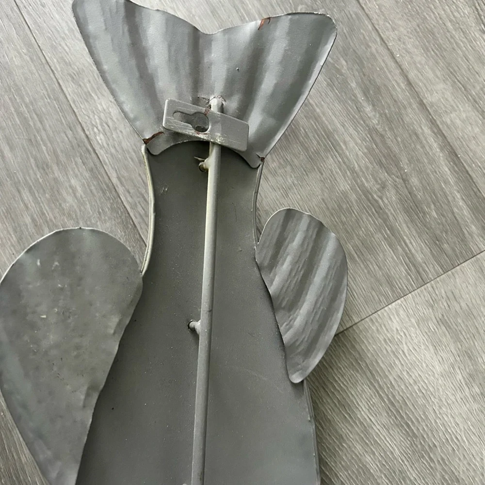 Lifelike Green Fish Wall Art